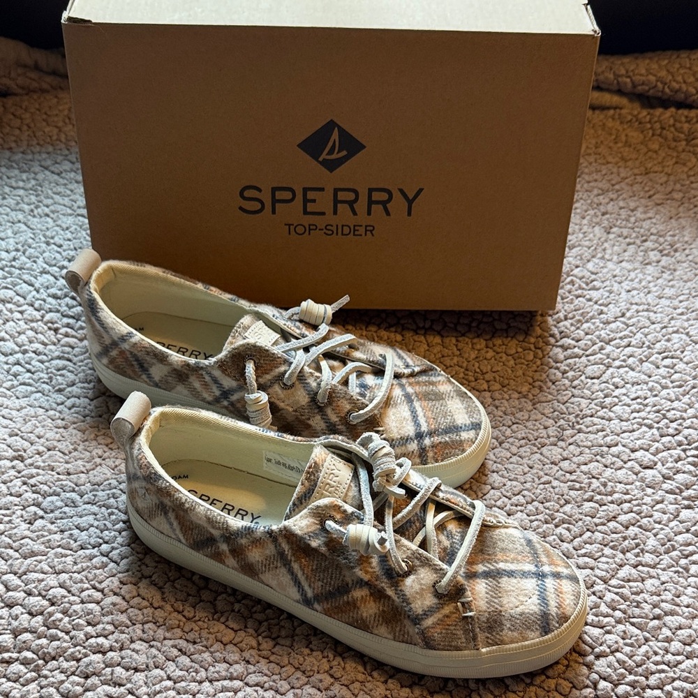 Sperry Tan and Cream Plaid Shoes 6.5